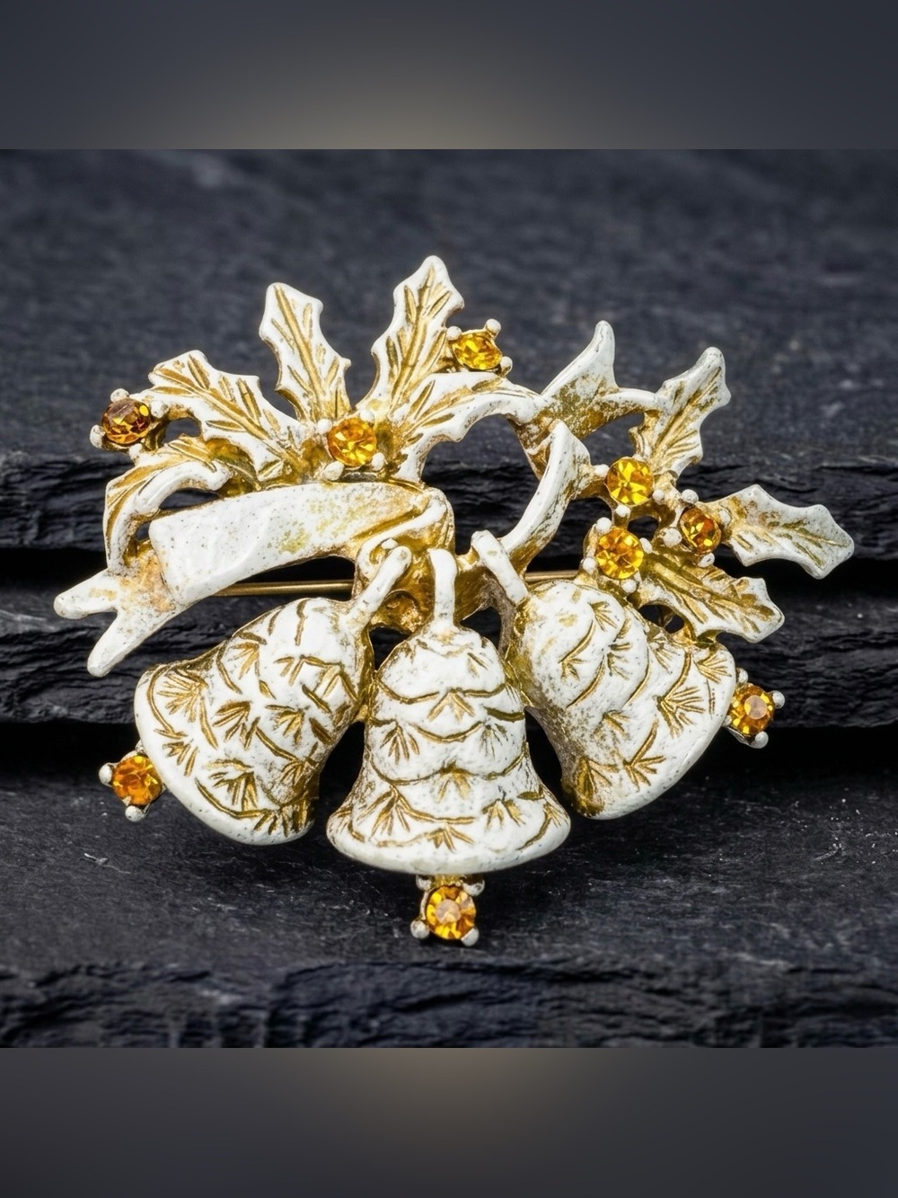 Vintage 60s Dodds White Enamel Gold Wash Etched Christmas Jingle Bell Brooch